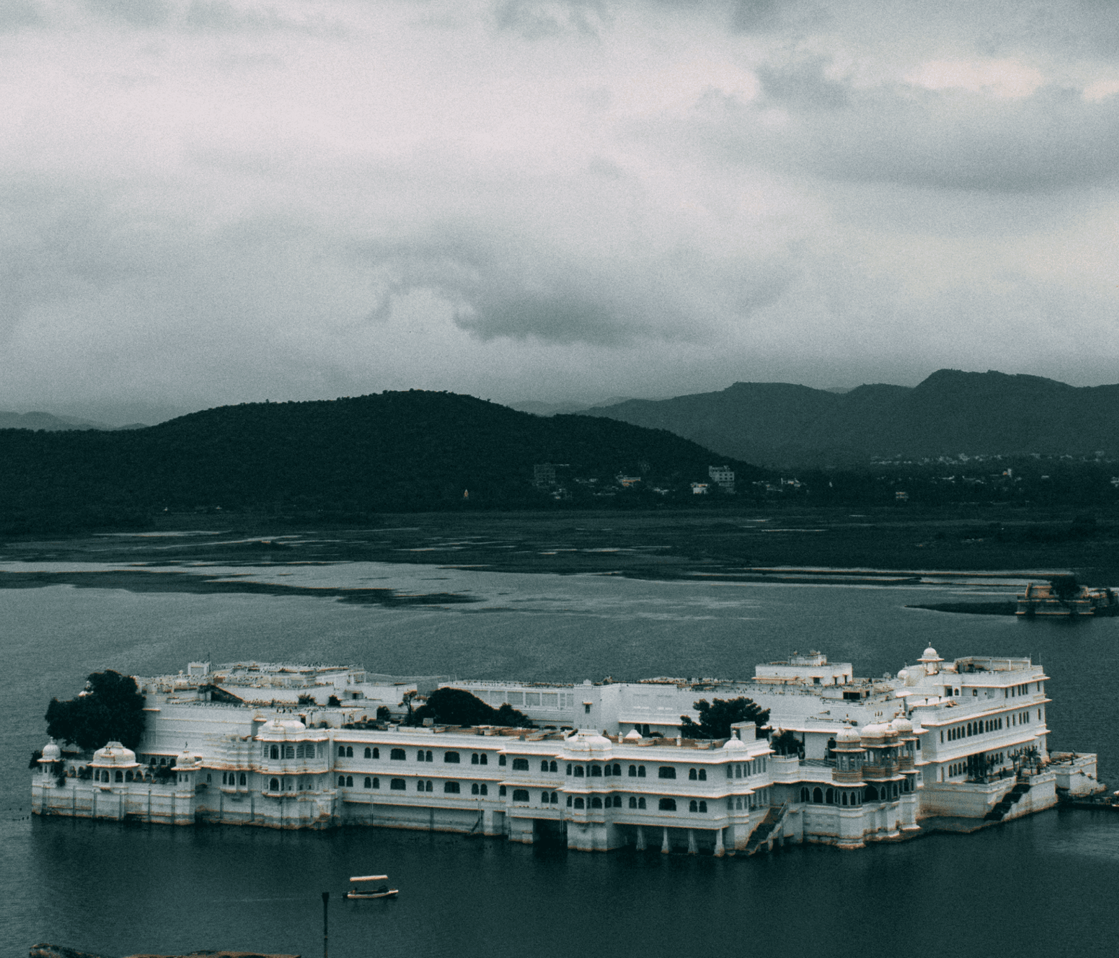 mob-udaipur-sightseeing